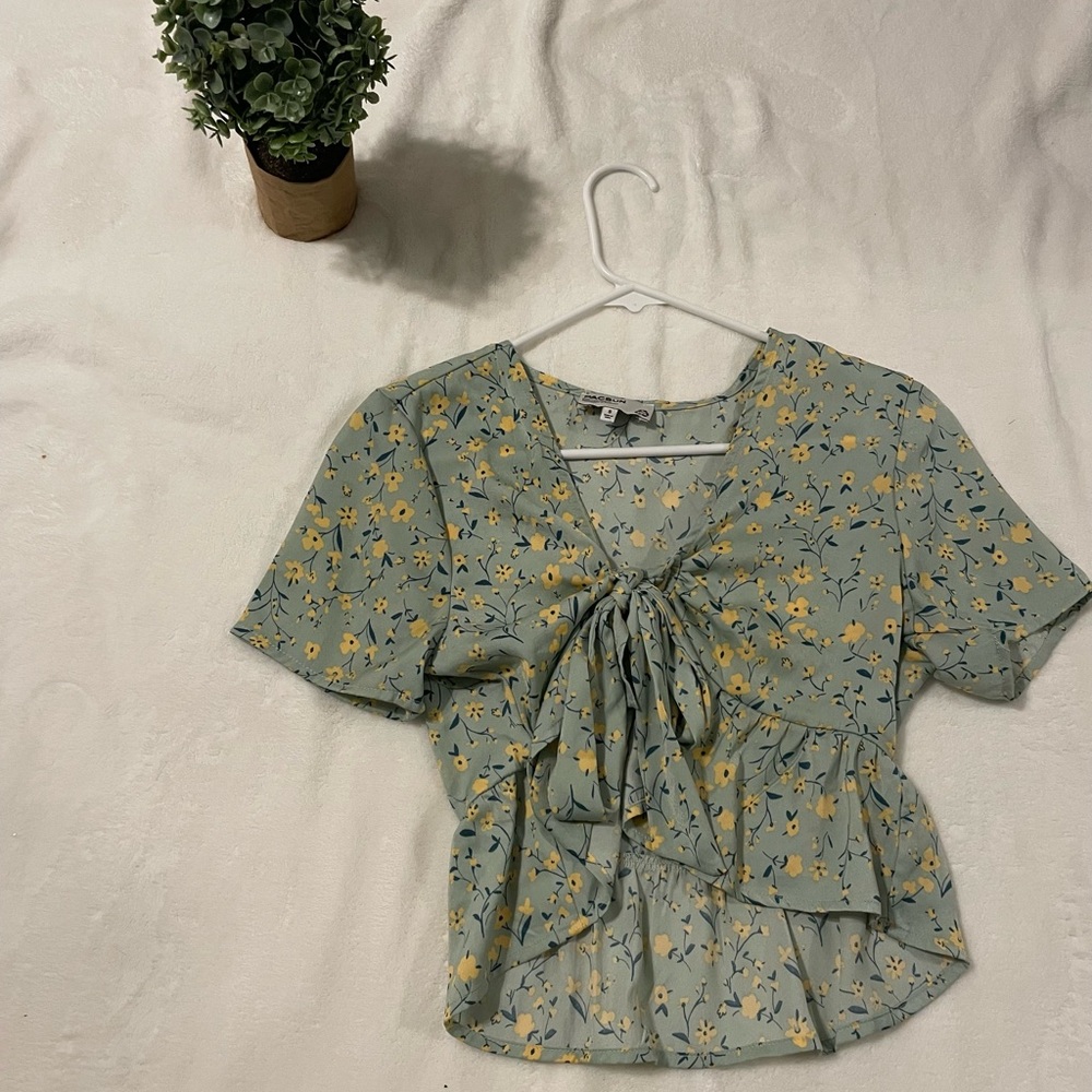 PacSun tie top